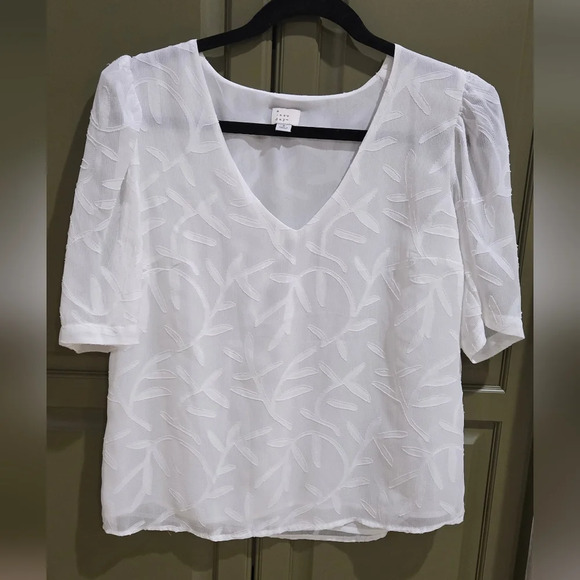 Nwot A New DAY white top - Picture 1 of 4